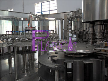 3 in 1 Sodawasser karbonisierte Füllmaschine-Getränkeabfüllende Ausrüstung 2000-12000BPH