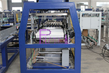 Automatische PLC-Flaschen-Verpackungsmaschine, 380V 50/60 Hz-Karton, der Maschine bildet