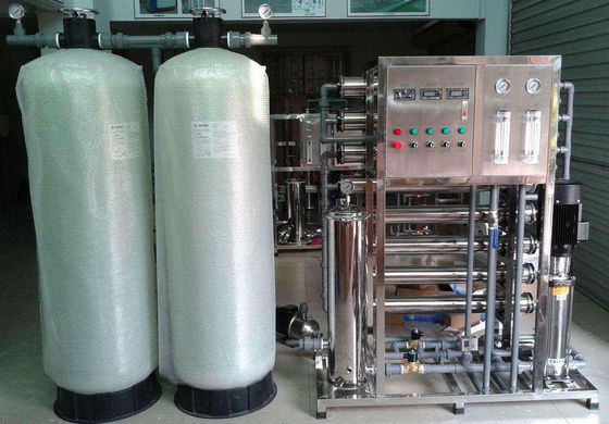 Monoblock 1000LPH RO-Umkehr-Osmose-Wasseraufbereitungs-Maschine