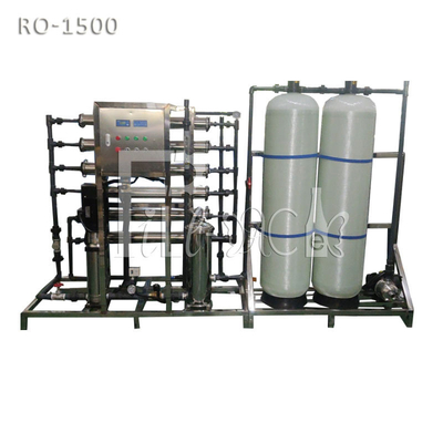 Füllmaschine des Mineralwasser-2L für HAUSTIER Flasche, die füllende mit einer Kappe bedeckende Maschinen-Anlage ausspült