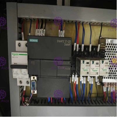 Einzelner klebender Hauptaufkleber-Etikettiermaschine 50BPM für runde Flasche