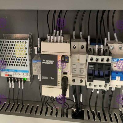 Haustier-Plastikflaschen-selbstklebende Etikettiermaschine des Simplex-50bpm