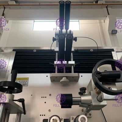 Automatische Etikettiermaschine für HAUSTIER 2L Flasche und Flaschenkapsel