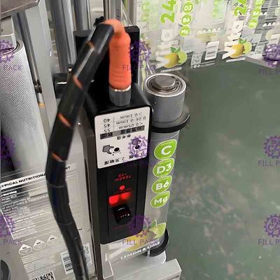 Getränk, das manuelle Flaschen-Etikettiermaschine für Flaschen, Schrumpftunnel verarbeitet