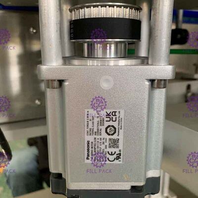 Getränk, das manuelle Flaschen-Etikettiermaschine für Flaschen, Schrumpftunnel verarbeitet