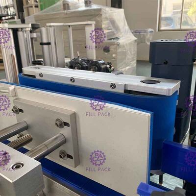 klebende Etikettiermaschine des Simplex 1800bph für kleine runde Flasche