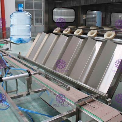 3 / Wasser der Flaschen-5 Gallone/20L, das füllende mit einer Kappe bedeckende Ausrüstung/Anlage/Maschine/System/Linie ausspült