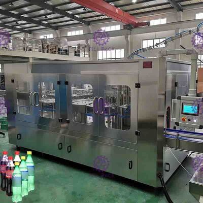 STREICHELN Sie Plastikglas 3 in 1 Monobloc Kolabaum-Flaschenabfüllmaschine des alkoholfreien Getränkes/in Ausrüstung/in Linie/in Anlage/in System