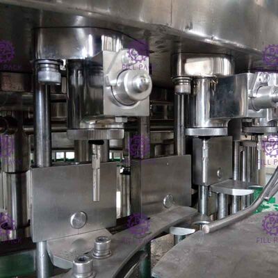 Automatische eingemachte Füllung und mit einer Kappe bedeckende Maschine für Füllungs-Linie des alkoholfreien Getränkes