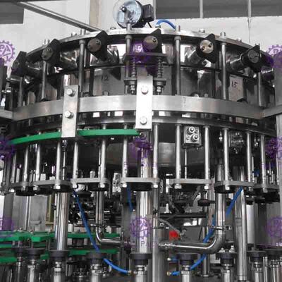 Bierflasche 3 in-1 füllende mit einer Kappe bedeckende Maschine, flüssige Füller-Ausrüstung ausspülend