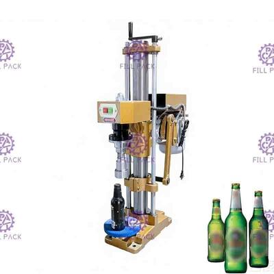 Halb gekohltes Selbstgetränk-füllende mit einer Kappe bedeckende Maschinen-manuelle Handpresse-Bier-Glas-Flasche