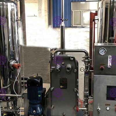 Doppelter Behälter mit Platten-Austauscher-Karbonisierungsanlage für CO2 Mischer 1500L/H
