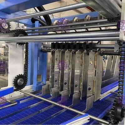 Automatische PLC-Flaschen-Verpackungsmaschine, 380V 50/60 Hz-Karton, der Maschine bildet