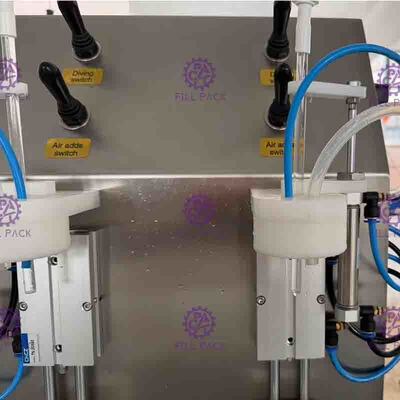 2 Köpfe können kohlensäurehaltige Maschinenausrüstung halbautomatisch 330 ml 90 mm füllen