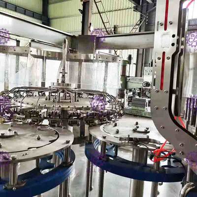 Pneumatische mit einer Kappe bedeckende Art Tafelwasser-Füllmaschine mit klebender Etikettiermaschine