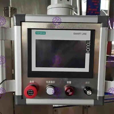 Pneumatische mit einer Kappe bedeckende Art Tafelwasser-Füllmaschine mit klebender Etikettiermaschine