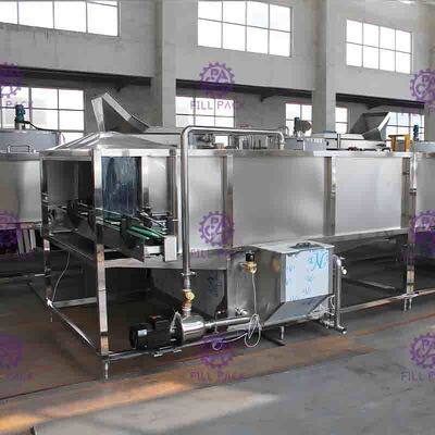 Reine Wasser-Sprühflasche-Verpackungsmaschine-Sterilisator-Eis-Tee-abkühlende Maschine