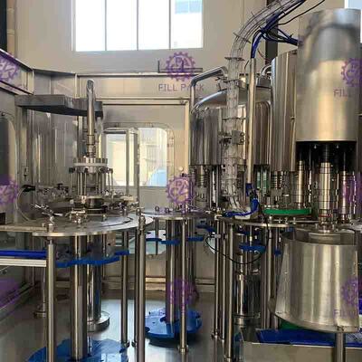Kleines HAUSTIER Full Autos 3000BPH Plastikflasche 3 in 1 Wasser-füllender Flaschenabfüllmaschine für reines Mineraltrinkwasser