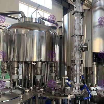Kleines HAUSTIER Full Autos 3000BPH Plastikflasche 3 in 1 Wasser-füllender Flaschenabfüllmaschine für reines Mineraltrinkwasser