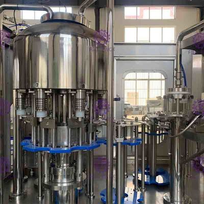 HAUSTIER 3000BPH 2L füllende mit einer Kappe bedeckende Mineraletikettiermaschine für nicht Soda-Getränk