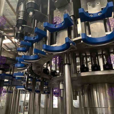 PLC steuern Wasser-Fertigungsstraße, Plastikflasche 15000BPH Monoblock-Füllmaschine