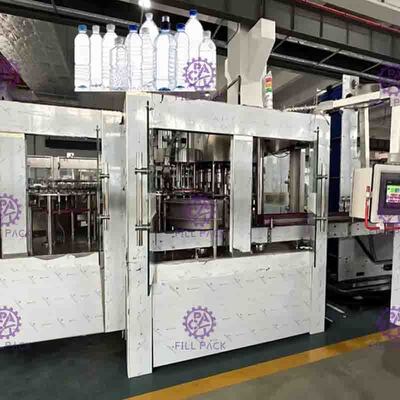 Automatische reine Wasser-Füllmaschine 20000BPH 40 geht Normaldruck voran