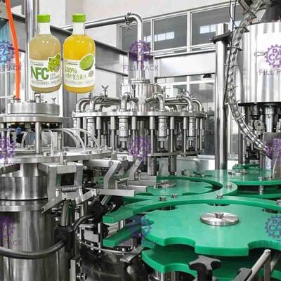 Kontakt SUS316 zerteilt Juice Filling Machine, der für das unterschiedliche Größenflaschenändern passend ist