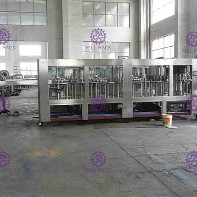 Flüssige Füllmaschine Monoblock, 5 in 1 Plastikflaschen-Massen-Saft-Füller