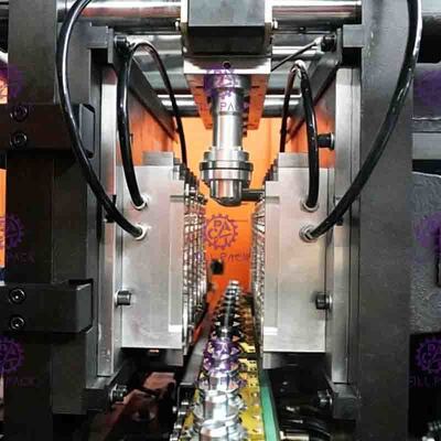 HAUSTIER Plastikhohlräume der flaschen-Blasformverfahren-Maschinen-8000BPH 6 automatisch für das Trinken