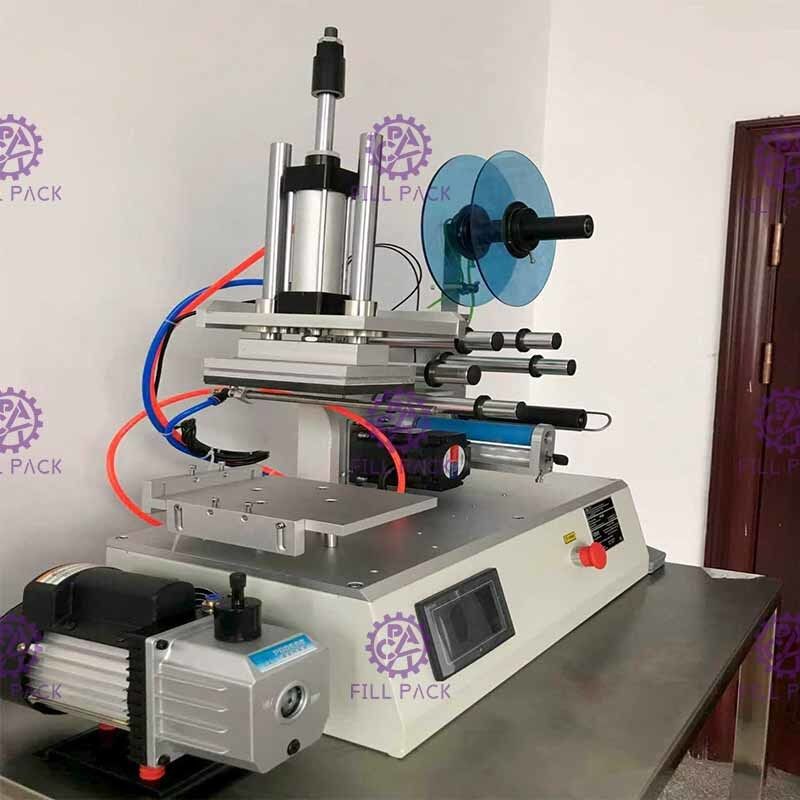 Quadrat-flache Flaschen-Etikettiermaschine 2000BPH rüttelt den klebenden automatischen Aufkleber halb