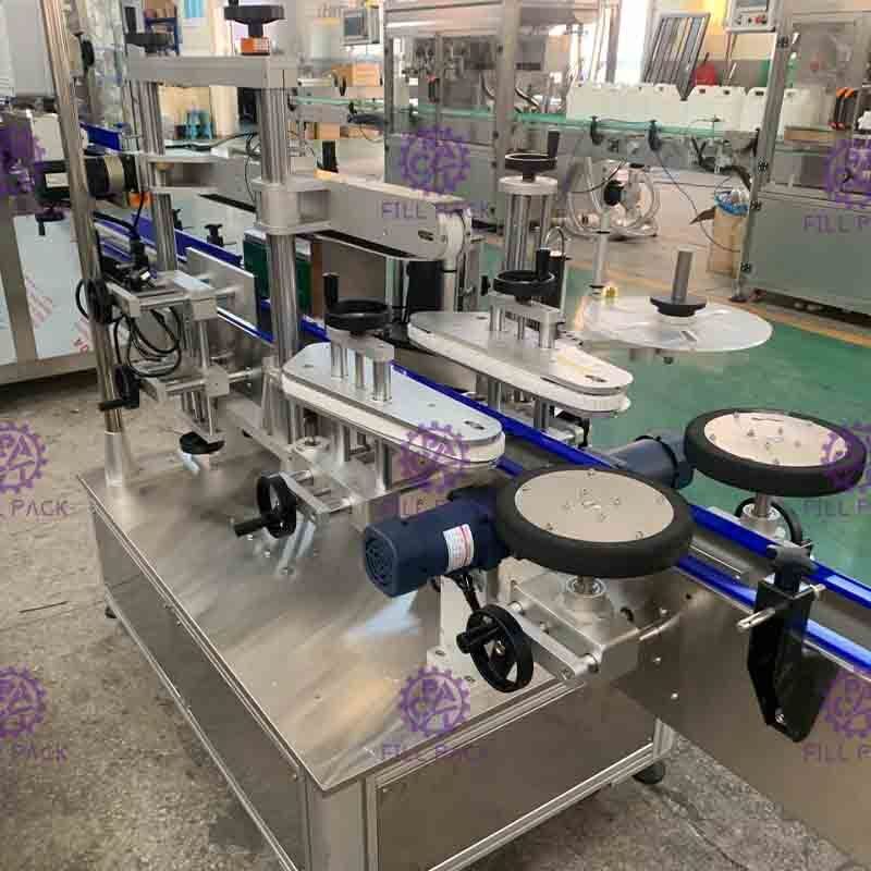 Selbstklebende HAUSTIER/Plastikaufkleber-Quadrat-flache Flaschen-Kennzeichnung/Etikettierer-Maschine/Ausrüstung/Anlage/System