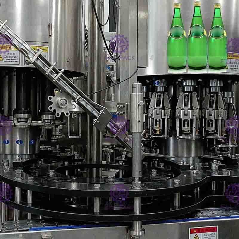 STREICHELN Sie Plastikglas 3 in 1 Monobloc Wasser-Flaschen-Produktions-Maschine/Ausrüstung/Anlage/System des kohlensäurehaltigen Getränks Getränke